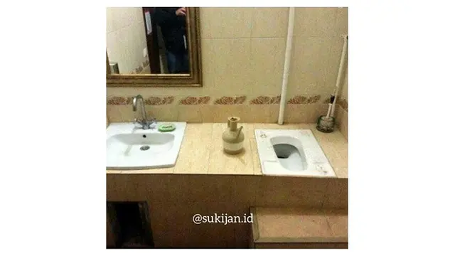 Toilet Nyeleneh (Sumber: Instagram/@selfiekamarmandi)