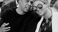 Demi kesehatan dan keselamatan sang istri, kabarnya Jay-Z menyewa jasa perawat untuk mengawasi Beyonce setiap saat, yakni 24 jam 7 hari. Jay-Z tak ingin ada hal berbahaya terjadi pada istri dan calon anaknya nanti. (Instagram/beyonce)