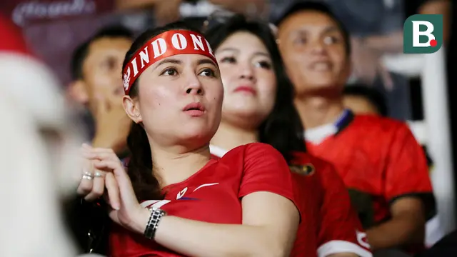 Foto: Parade Fans Cantik yang Menonton Langsung Laga Timnas Indonesia Vs Argentina di SUGBK
