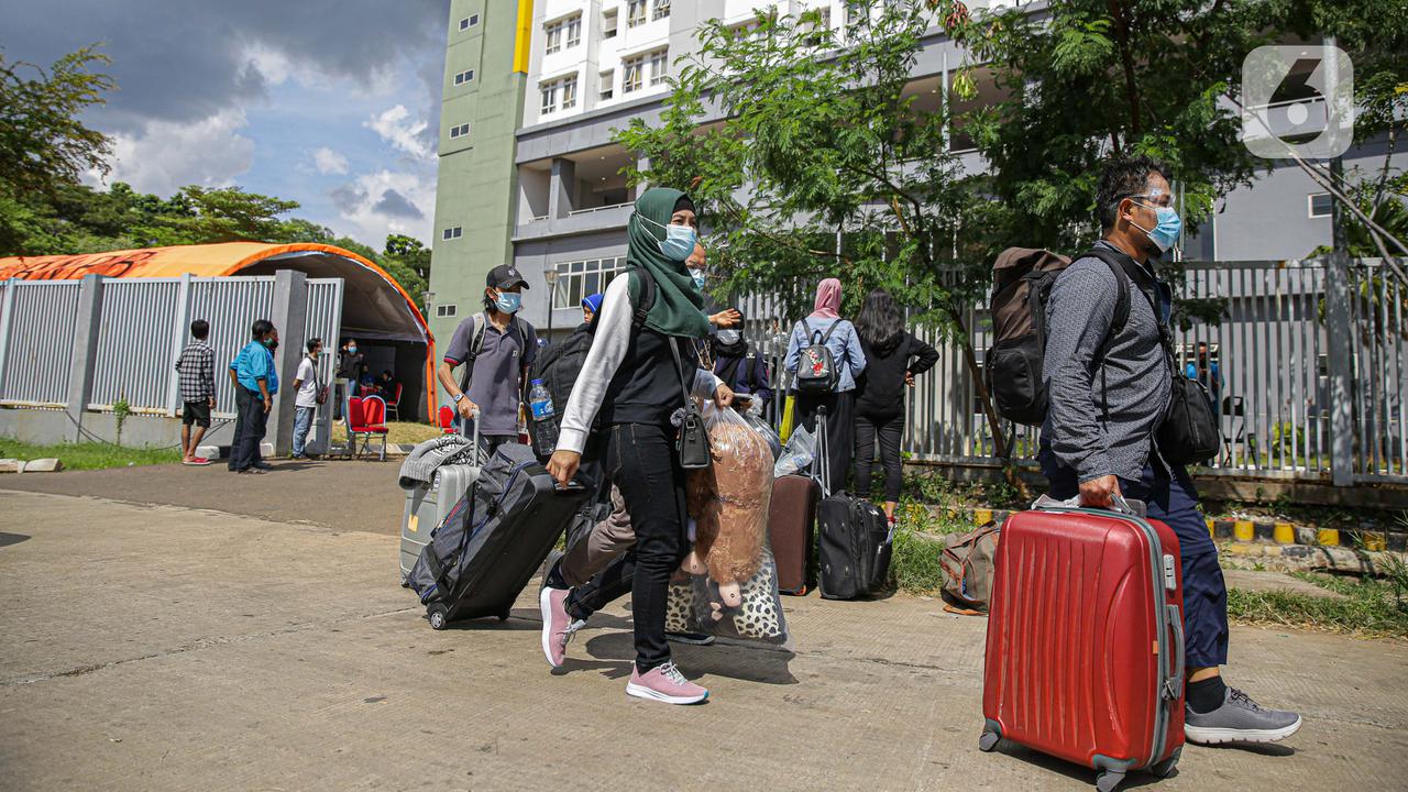 FOTO: Melihat WNI Usai Menjalani Isolasi di RSDC Wisma Atlet Pademangan