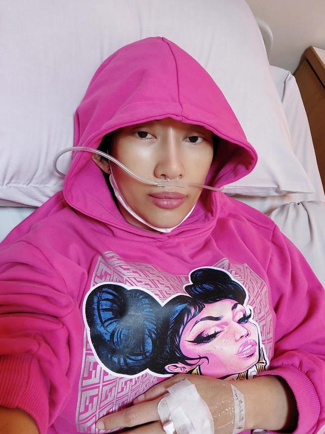 Dewi Sanca Sakit Alami Pendarahan Sejak 1 Bulan Terakhir Hingga Butuhkan 7 Kantong Darah. (instagram.com/dewisancaofficial)