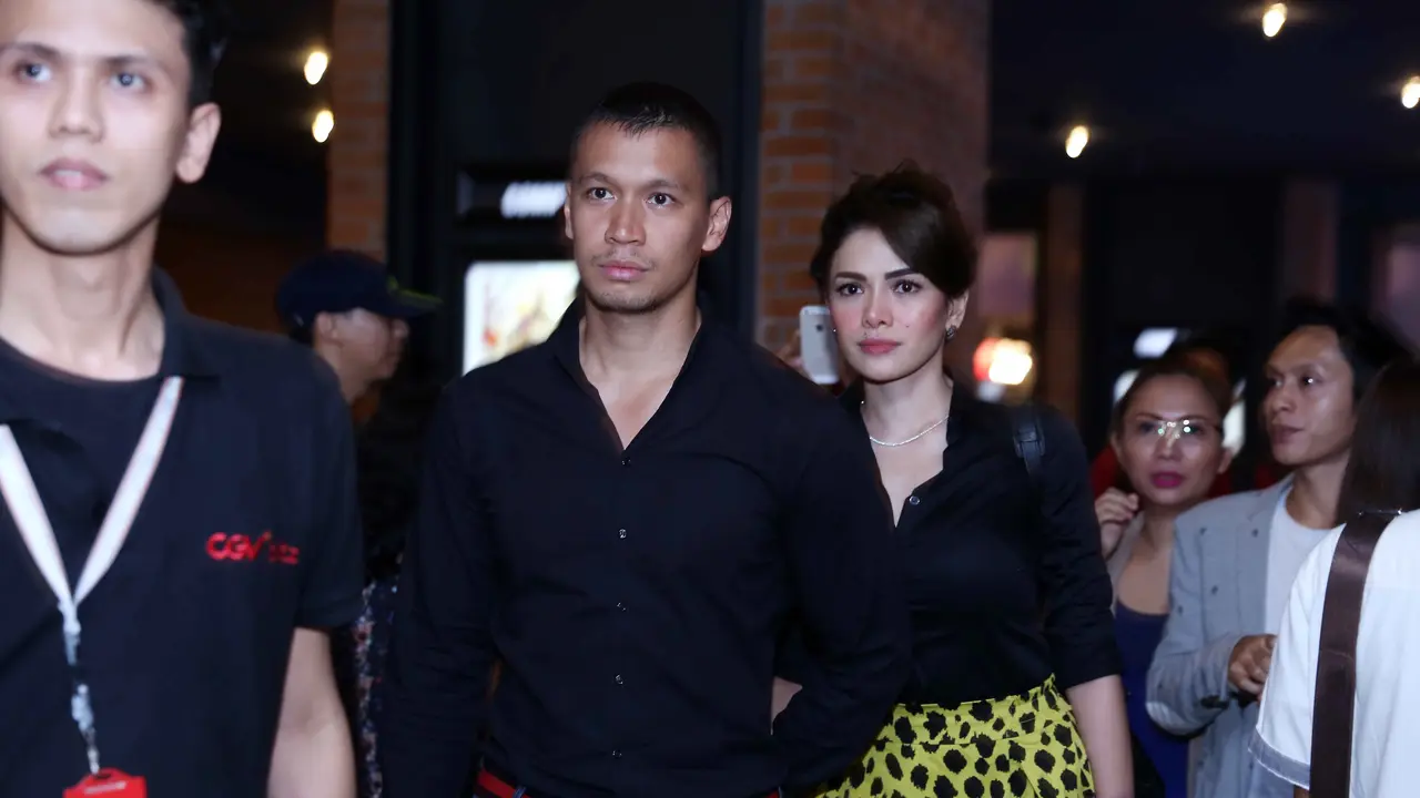 Nikita Mirzani  dan Samuel Rizal
