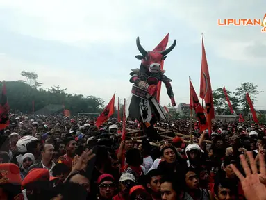 [FOTO] Usai Targetkan Menang Telak, Jokowi Curhat Kurang Tidur