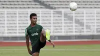 Osvaldo Haay Penasaran dengan Striker Anyar Persebaya
