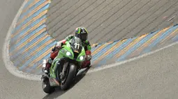 Pebalap Prancis, Gregory Leblanc, beraksi dalam kualifikasi pertama lomba ketahanan Le Mans 24-jam di Sirkuit Le Mans, Prancis, (7/4/2016). (AFP/Jean-Francois Monier)