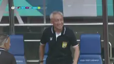 Berita video momen gol spektakuler pemain Laos, Phouttasay Khochalern, saat menghadapi Palestina pada cabang sepak bola putra Asian Games 2018.