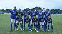 Persib Bandung kala beruji coba dengan Tanjong Pagar di Batam, Minggu (4/5/2022). (dok. Persib)