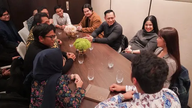 6 Potret Kegiatan Annisa Pohan Ketika di Jerman, Temui Langsung Bunda Corla