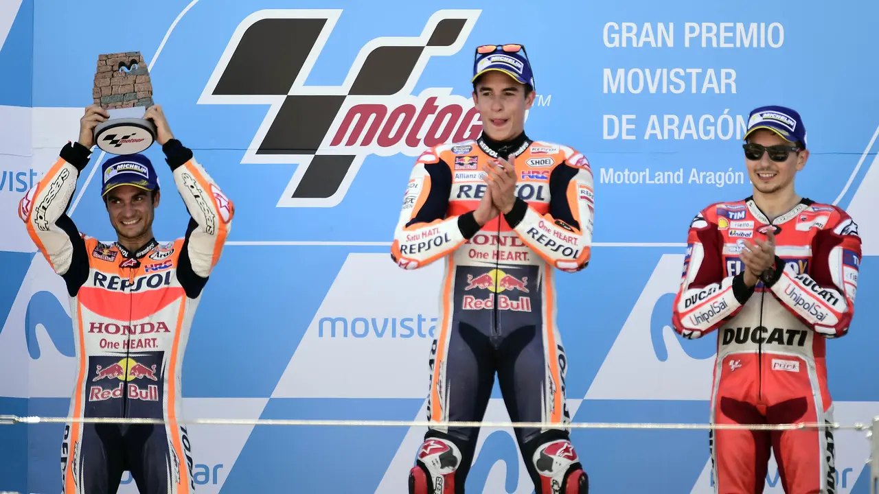 FOTO: Marquez Tercepat di GP Aragon, Rossi Comeback