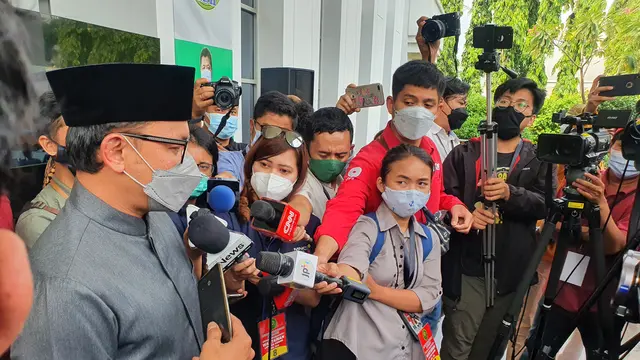 Wali Kota Bogor Bima Arya Sugiarto usai mengikuti sidang sebagai saksi di PN Jakatar Timur. (Merdeka.com/Bachtiarudin Alam)