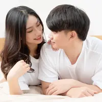 Ilustrasi pasangan bahagia/copyrightshutterstock/zhang tianle