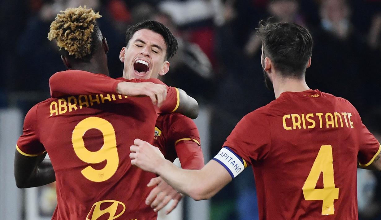 Kemenangan ini menempatkan Giallorossi di posisi keenam dengan 28 poin. Spezia masih tetap di urutan ke-17 atau satu tingkat di atas zona degradasi dengan 12 poin. (AFP/Filippo Monteforte)