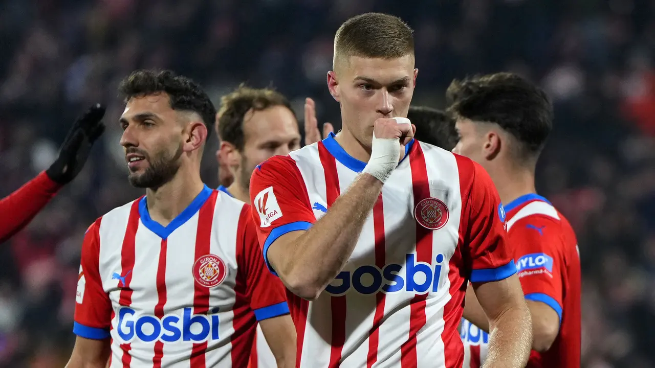 Foto: Sinar Terang Artem Dovbyk bersama Girona, Sabet Penghargaan Pemain Terbaik La Liga Bulan Desember