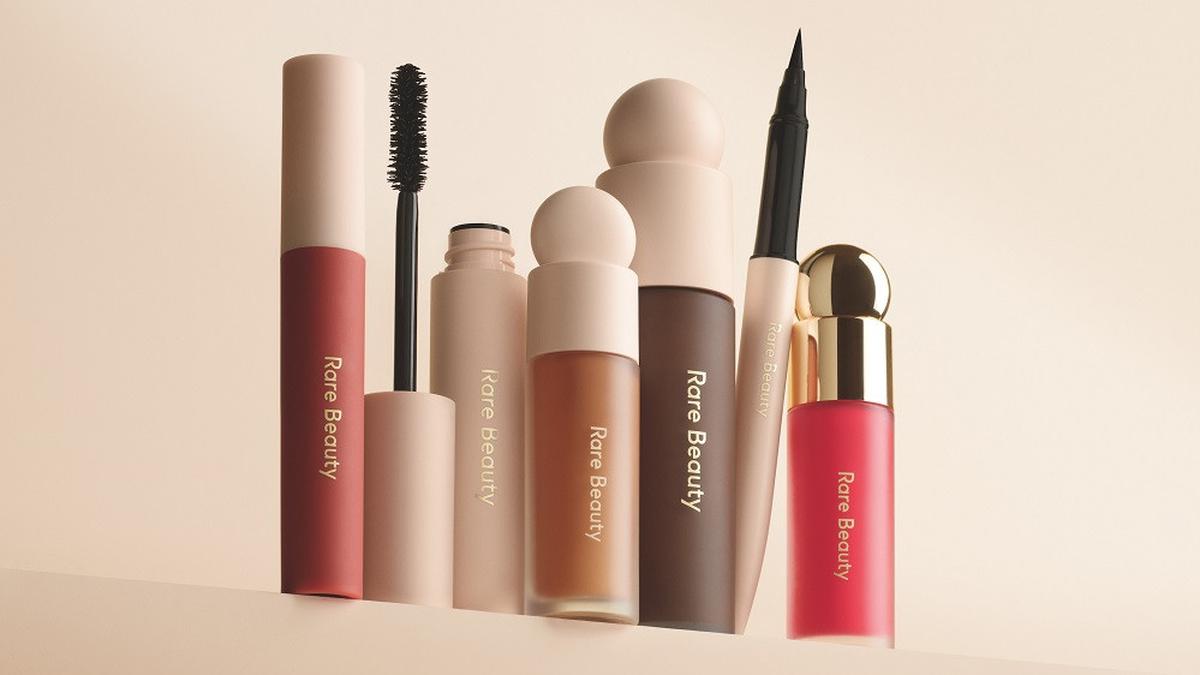 Rare Beauty by Selena Gomez Resmi Hadir secara Eksklusif di Sephora