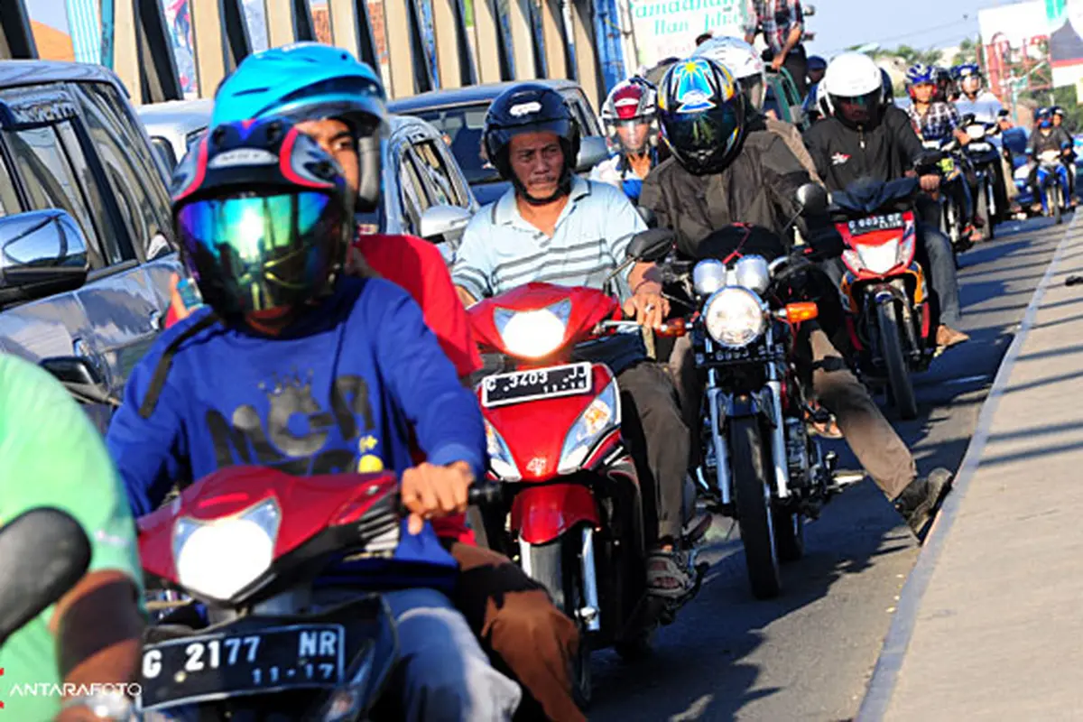 arus-balik-cirebon-130811b.jpg