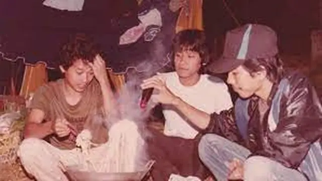 6 Foto Jadul Jokowi saat Jadi Mahasiswa di UGM, Curi Perhatian