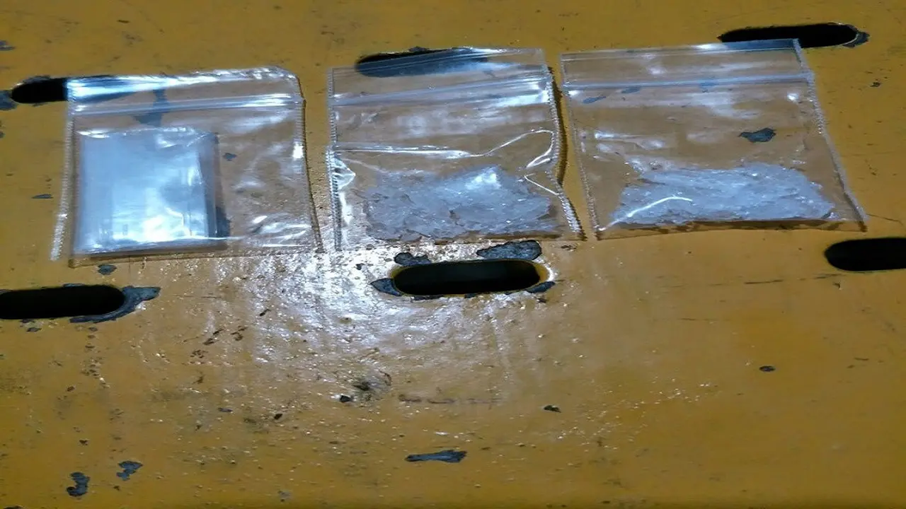 Barang bukti sabu diamankan dari dua remaja di Pangkep (Liputan6.com/ Eka Hakim)