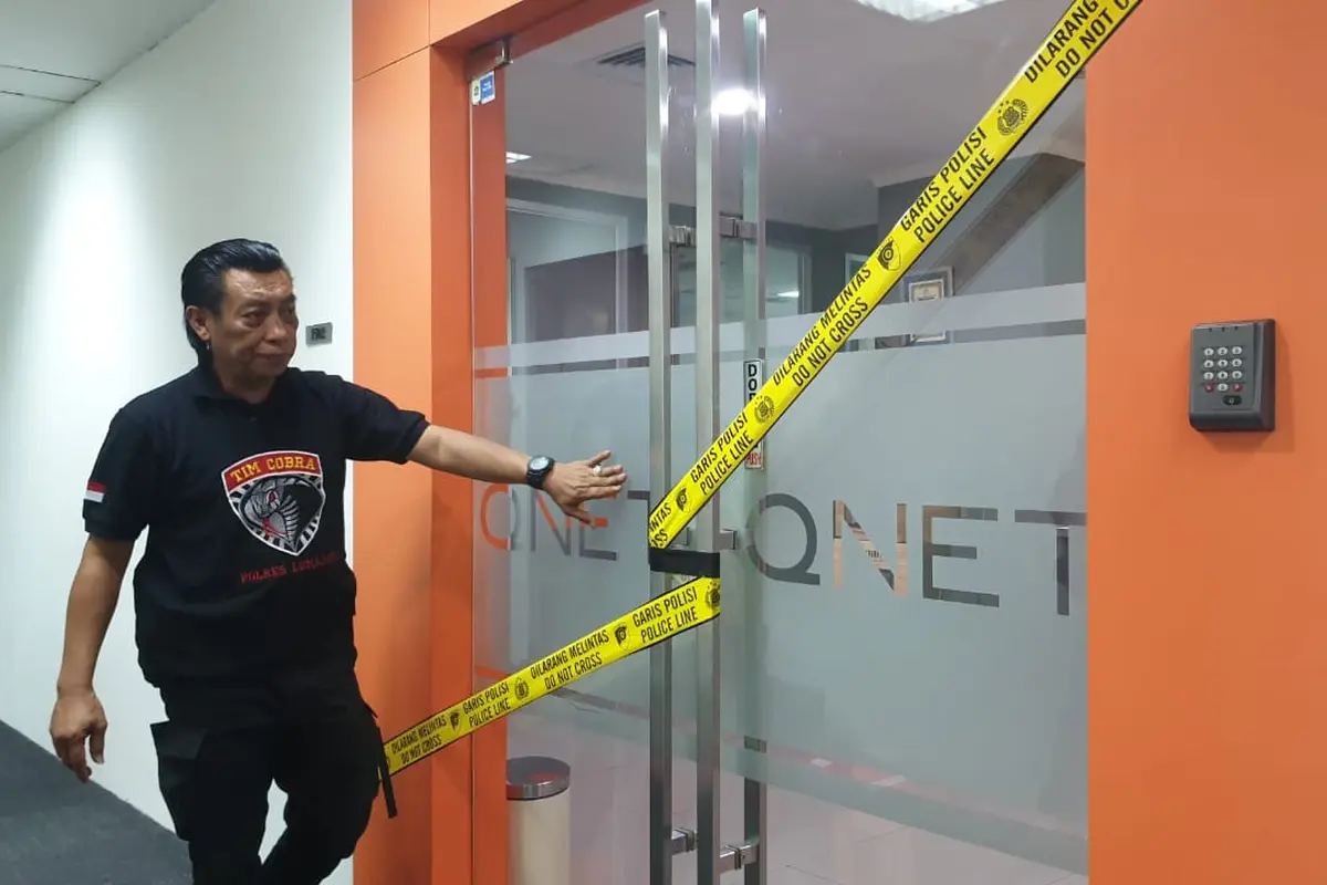 Kantor QNet di Jakarta Disegel Polisi