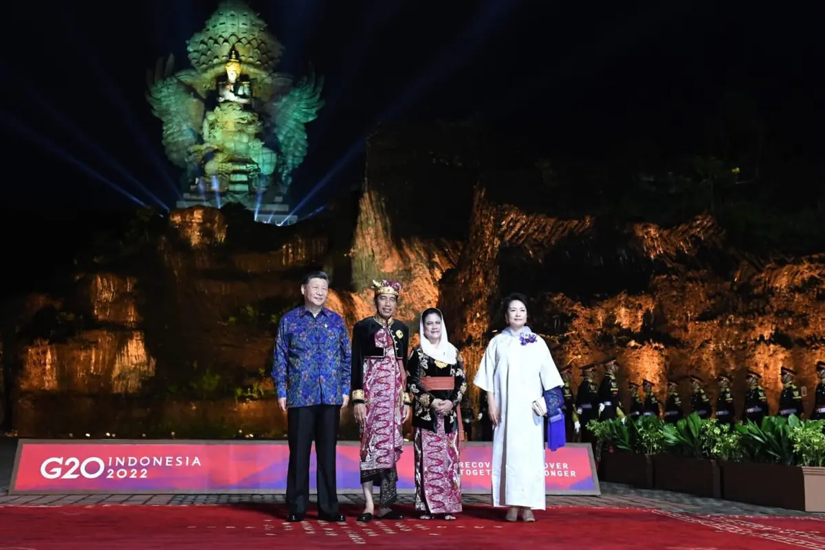 Presiden China Xi Jinping dan Istri Jadi Sorotan Kenakan Tenun Endek Bali di Welcoming Dinner G20