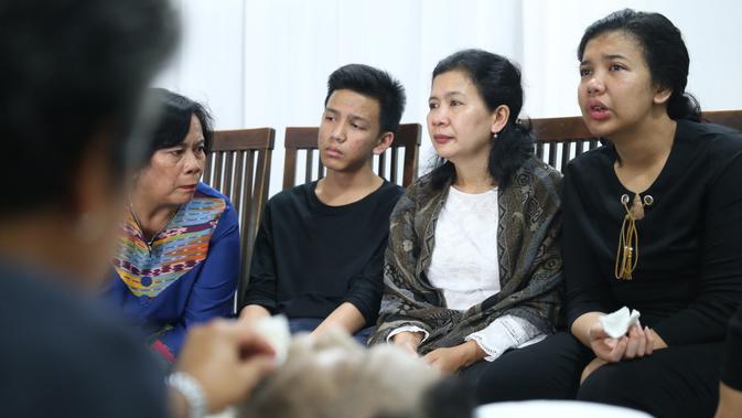 Meninggal Dunia Ini Pesan Terakhir Advent Bangun Untuk Istri Dan Anaknya News Entertainment Fimela Com