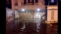 Jebolnya tanggul mengakibatkan kawasan Pantai Mutiara tergenang. Selain itu, banjir Prancis melumpuhkan sebagian kota.