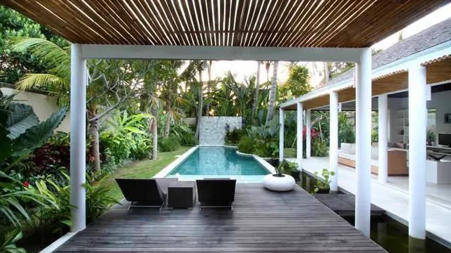 8 Inspirasi Menata Halaman Belakang Rumah agar Penghuni Makin Betah