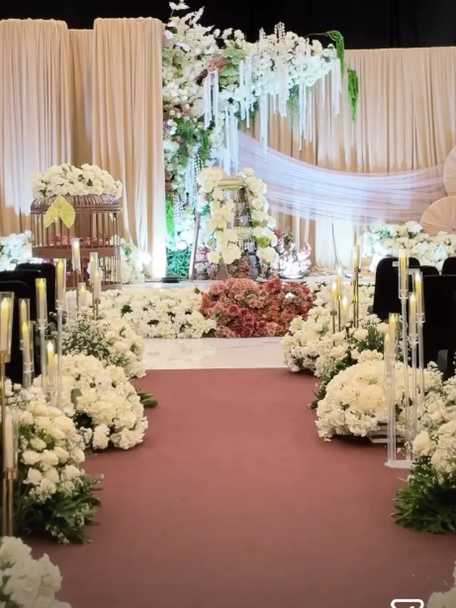 Tedak Siten Arash Putra Aaliyah dan Thariq