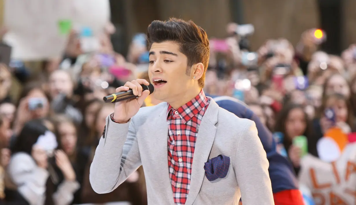 Gangguan kepanikan yang dialami Zayn Malik kabarnya tidak menimbulkan bahaya apapun. Dirinya masih bisa mengatasi itu dalam penampilan di depan penggemarnya. (AFP/Bintang.com)