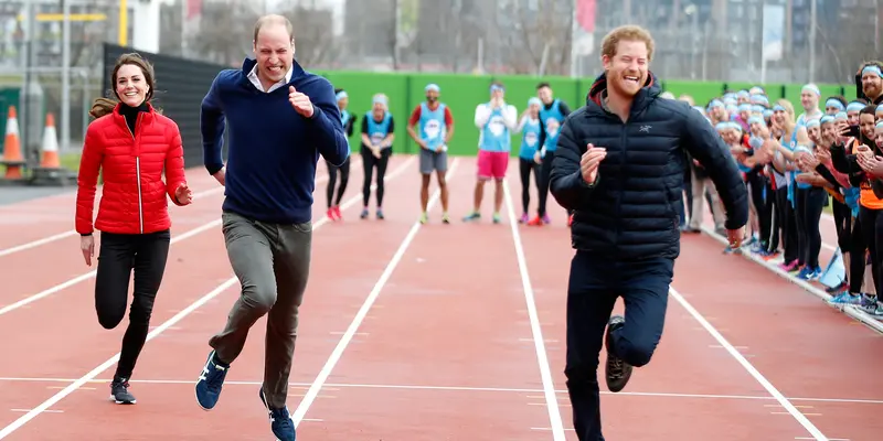 20170206-Keluarga-Kerajaan-Inggris-Prince-William-Prince-Harry-Kate-Middleton-AP