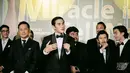 Merupakan salah satu film yang dinantikan, tak heran jika film Miracle In Cell No. 7 berhasil memikat hati penonton bahkan tembus 1 juta lebih penonton dalam waktu 4 hari. Menguras air mati dan mengundang gelak tawa, film yang dibintangi oleh sederet artis senior hingga artis cilik Graciella Abigail ini cocok ditonton bersama keluarga. (Liputan6.com/IG/@vinogbastian__)