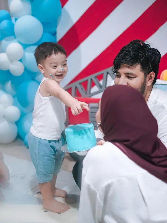 7 Momen Ulang Tahun Putra Irish Bella dan Amar Zoni yang Meriah