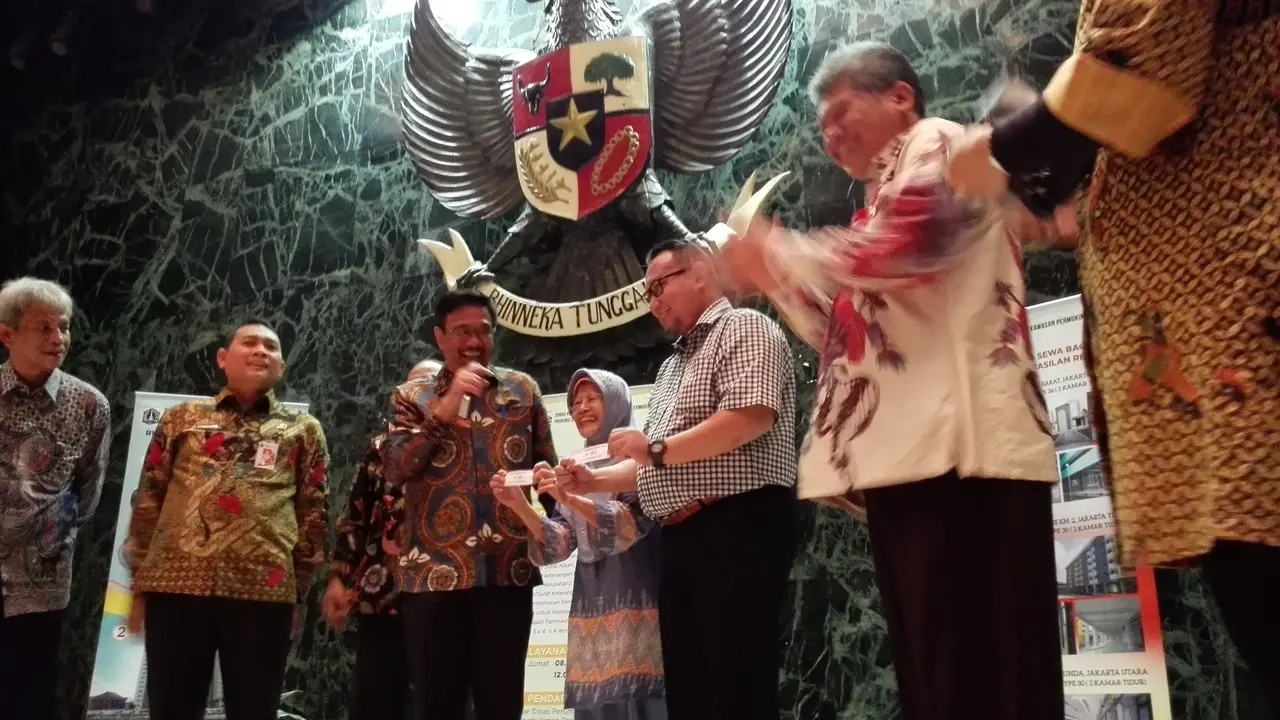 Djarot Sambut Warga yang Ikut Undian Rusun