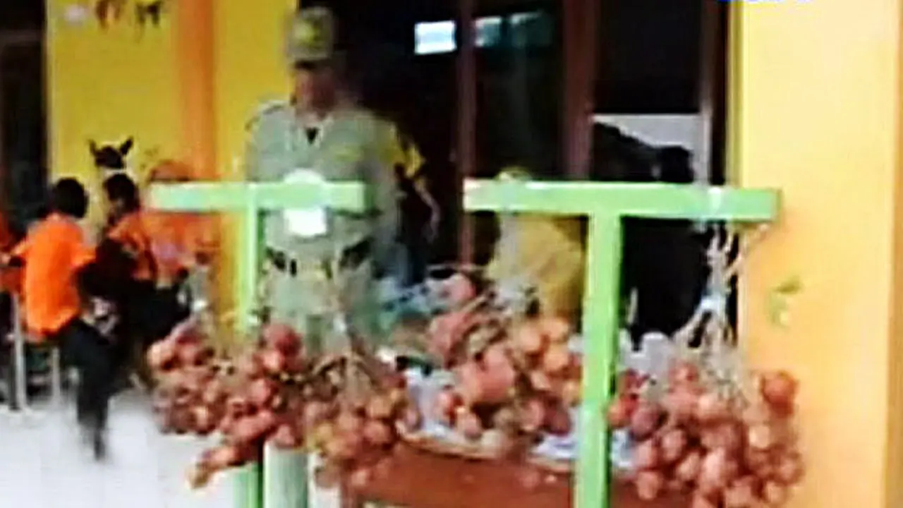 (Lip6siang) Coblos Ulang Dapat Rambutan(Indonesia Baru)