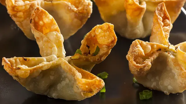[Bintang] 5 Hidangan Utama Resto Cina yang Tak Disajikan di Negeri Asalnya