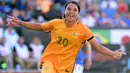 Sam Kerr merupakan pesepak bola putri asal Australia yang saat ini membela Chelsea. Ia mendapatkan bayaran 500 ribu dolar atau sekitar Rp7,1 miliar per tahun. Bersama The Blues, dirinya berhasil mempersembahkan dua gelar FA Women's Super League. (Foto: AFP/Getty Images/Herry How)