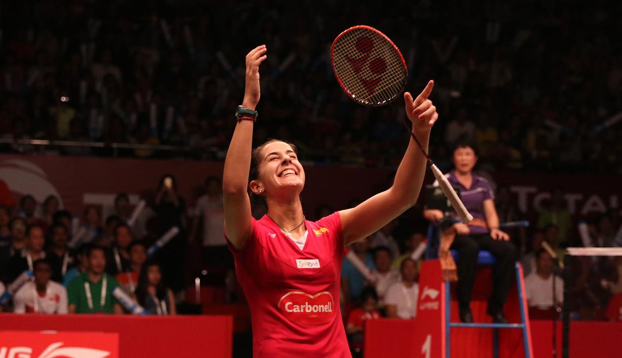 Ekspresi Carolina Marin sesaat setelah mengalahkan Saina Nehwal. Minggu (16/8/2015). (Bola.com/Arief Bagus)
