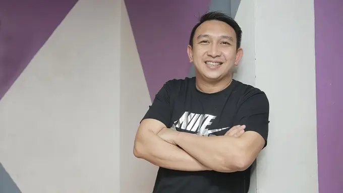 [Fimela] Augie Fantinus - Istri dan Anak