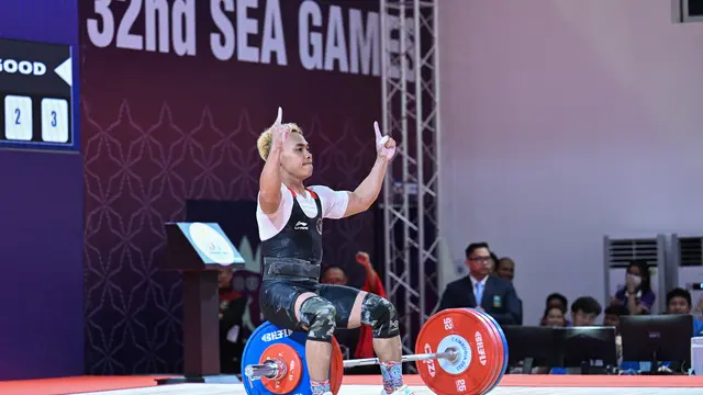 Aksi Eko Yuli Raih saat Raih Emas Cabor Angkat Besi di SEA Games 2023 Kamboja