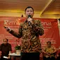 Menhub Ignasius Jonan memberikan pemaparan saat Rembug Nasional 1 Tahun Jokowi-JK, Jakarta, Selasa (20/10/2015). Kedaulatan Pangan Pembangunan Energi & Keunggulan Maritim menjadi tema utama.(Liputan6.com/Johan Tallo)