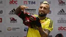 Arturo Vidal sepakat mengakhiri kontraknya di Inter Milan. Pemain Timnas Cile itu memilih bergabung dengan Flamengo dengan status free transfer. (AFP/Maouro Pimentel)