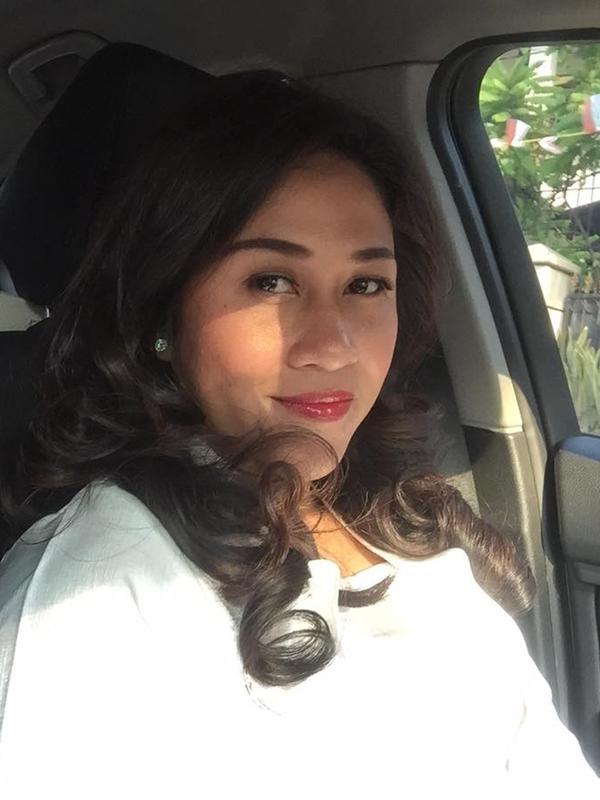 Ini sosok Fanny Aminadia, Permaisuri Raja Keraton Agung Sejagat yang viral. (Sumber: Facebook/Fanny Aminadia)