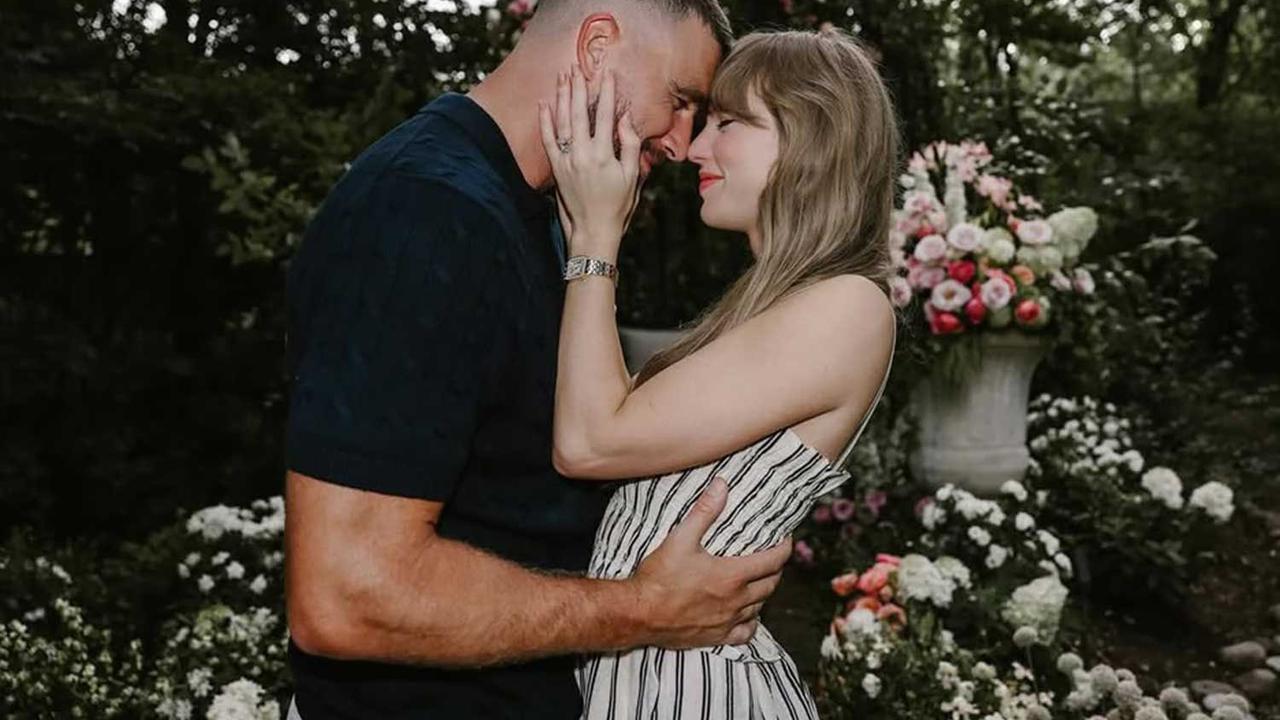 Taylor Swift at Travis Kelce's Kansas City Chiefs Game: Everything We Know