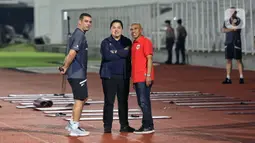Ketua Umum PSSI, Erick Thohir menegaskan pentingnya kemenangan timnas Indonesia pada laga krusial melawan China pada lanjutan Kualifikasi Piala Dunia 2026 zona Asia, Grup C. (Liputan6.com/Angga Yuniar)