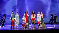 Melihat hasil karya fashion dan animasi dari generasi muda di CIFFEST dan ANIMAKINI 2018. (Foto: CIFFEST 2018)