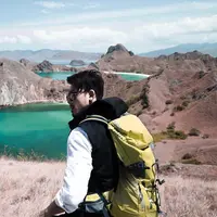 Denny Sumargo merupakan salah satu artis Indonesia yang senang dengan dunia traveling. Selain berakting, ia juga dipercaya menjadi host acara traveling. (Foto: instagram.com/sumargodenny)