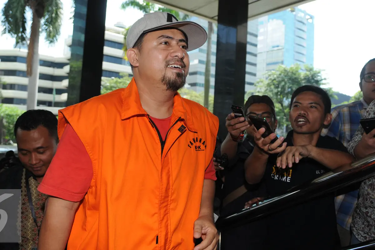20160715-Kakak-Saipul-Jamil-Dipanggil-KPK-Jakarta-HA