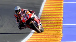 Marc Marquez berada di posisi ke-3 latihan bebas pertama dan posisi ke-2 latihan bebas kedua MotoGP Valencia di Sirkuit Ricardo Tormo, Jumat (11/11/2016). (AFP/Jose Jordan)