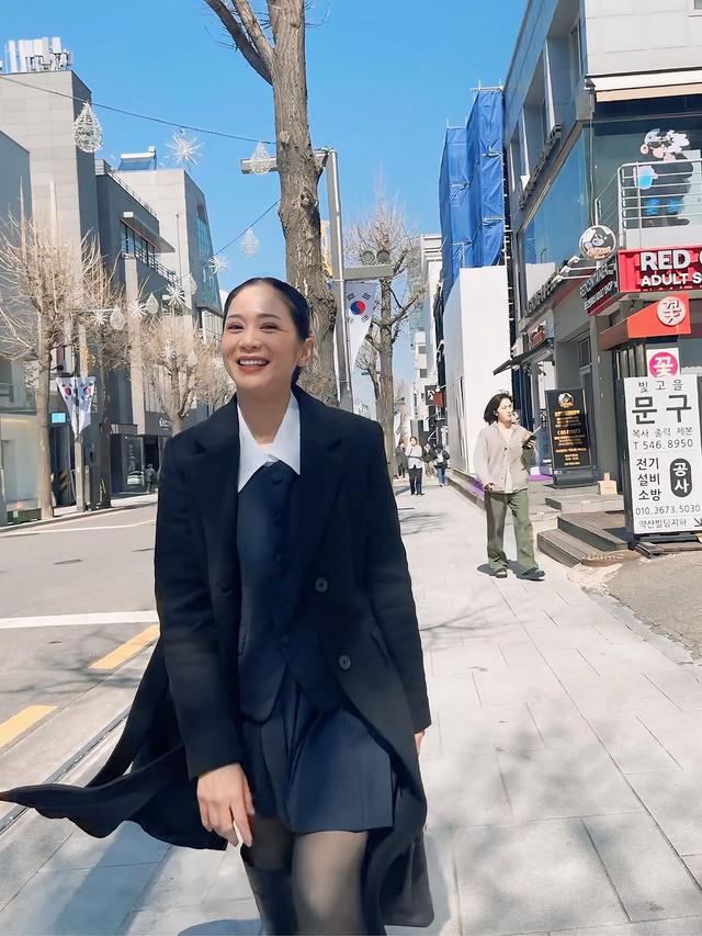 Profil dan Agama Bunga Zainal, Masih Terlihat Awet Muda di Usia 37 Tahun