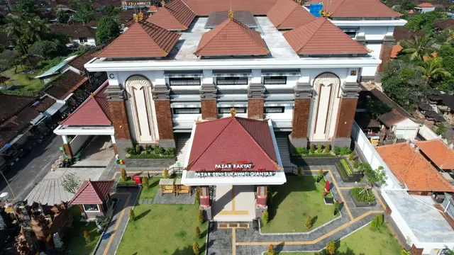 Pasar Seni Sukawati di Kabupaten Gianyar, Provinsi Bali, Rabu (1/2/2023).