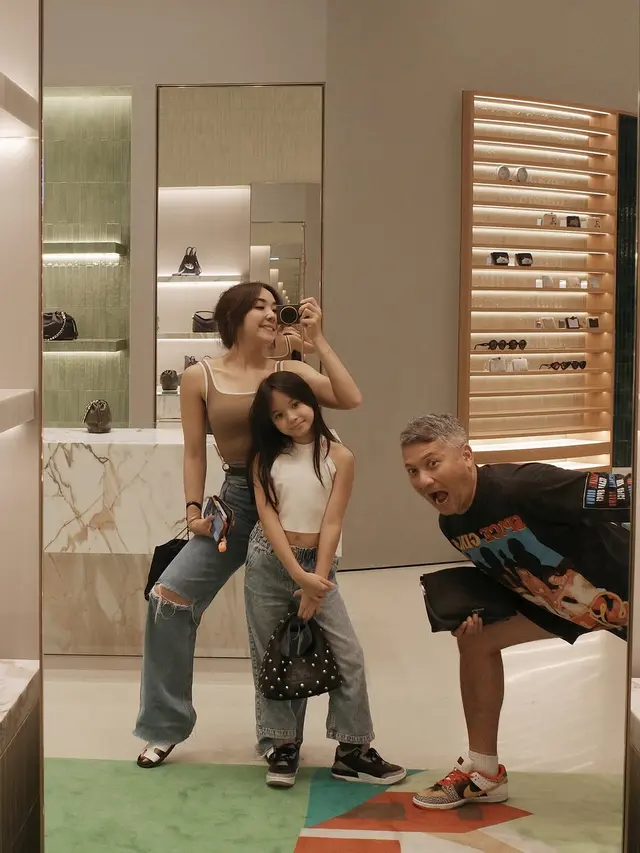 Potret Gading Marten Habiskan Weekend Bareng Gisel dan Gempi. (instagram/gadiiing/inigempiii)